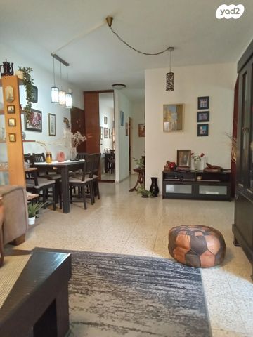 דירה, שדרות משה דיין 125, פסגת זאב, ירושלים