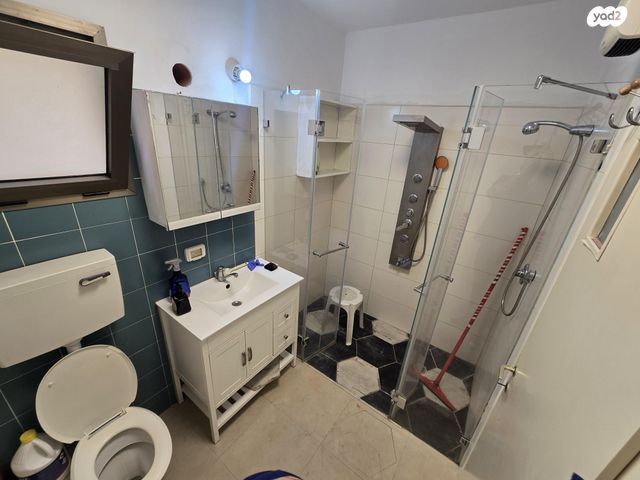 דירה, יצחק שדה 9, קרית הפרחים - 2005, רעננה