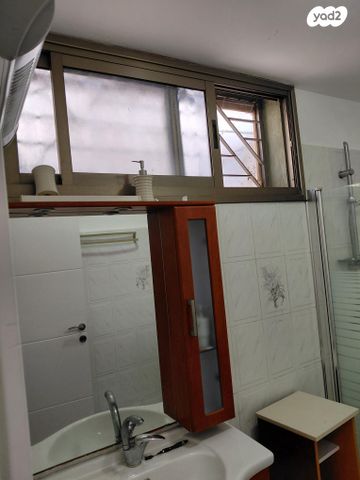 מרתף/ פרטר, אגס 3, נווה אילן - אזרחי, יבנה