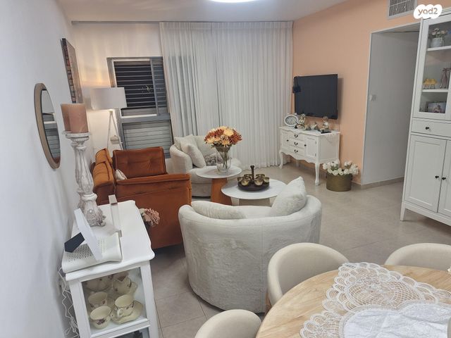 דירה, חללי אגוז 11, בן גוריון, שדרות