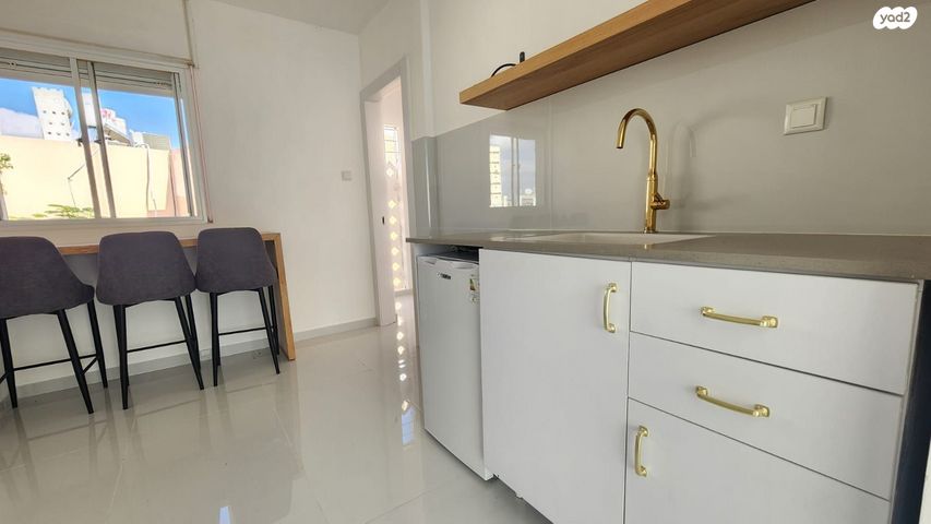 דירה, גאון הירדן, קרית גת