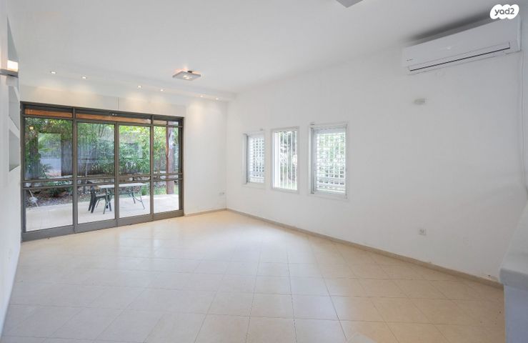 בית פרטי/ קוטג', גבעת טל, ראש העין