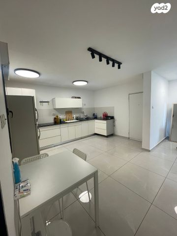 דירה, אנה פרנק, דרום מזרח, בת ים