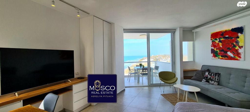 דירה, אלי לנדאו, הרצליה פיתוח, הרצליה