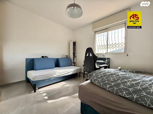 דירה, רמות יצחק, נשר