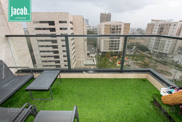 דירה, מייק בראנט, קרית אליעזר, חיפה