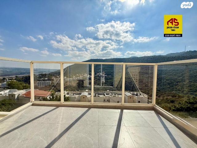 דירה, רמות יצחק, נשר