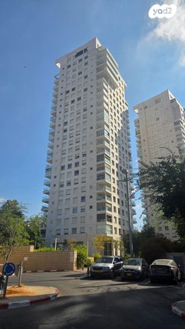 דירה, אח"י דקר, נווה שרת, תל אביב יפו