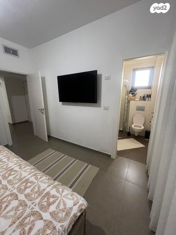 דירה, נווה נוי, נתיבות