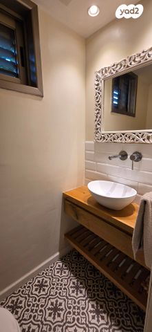 דו משפחתי, גדרה