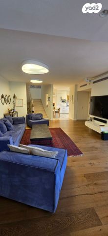 דו משפחתי, גדרה