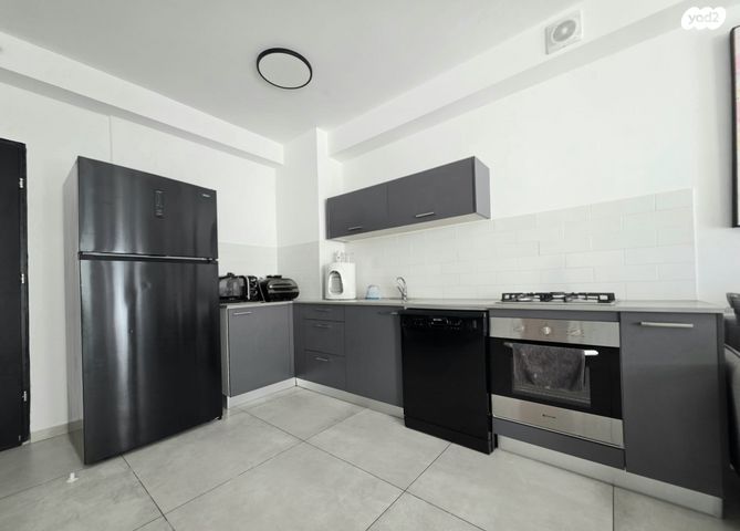 דירה, מסריק 12, רוטשילד עצמאות, בת ים