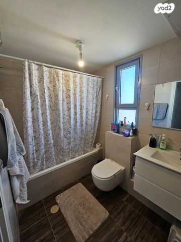 דירה, ליבנה 10, יצחק שמיר, נהריה