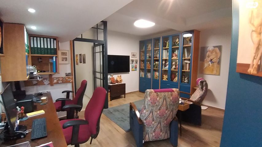 גג/ פנטהאוז, רחובות