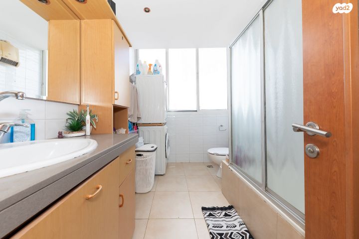 גג/ פנטהאוז, כצנלסון, ראשון לציון