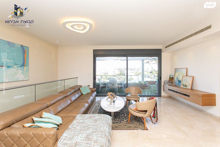 גג/ פנטהאוז, חיפה