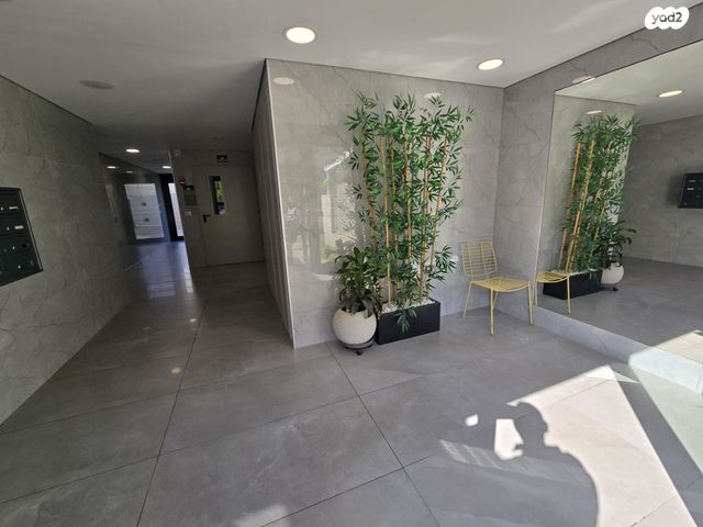 דירה, גדרה מזרח, גדרה