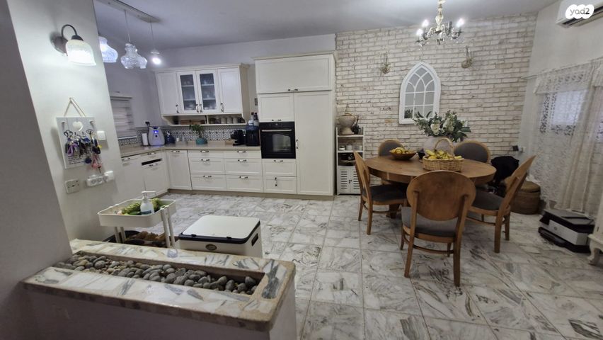 בית פרטי/ קוטג', חיים משה שפירא, גבעת הזיתים, פסגת לוד, לוד