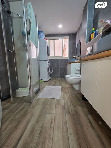 דירה, חודשי השנה, העונות - בבניה, רובע 11, אילת