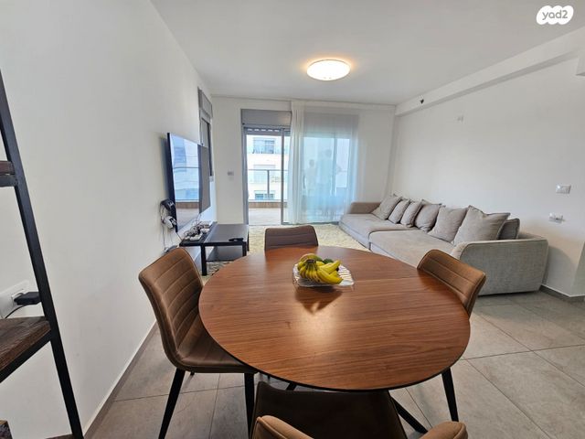 דירה, ליבנה 10, יצחק שמיר, נהריה