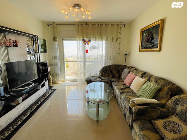 דירה, מזל גדי, פסגת זאב, ירושלים