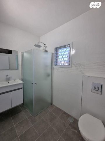 דירה, שדרות הרצל 44, המרכז האזרחי, רמלה