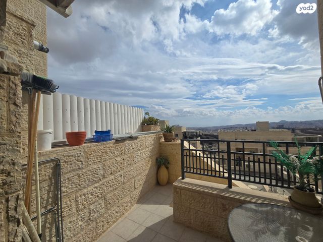 דופלקס, ליכטנשטיין, חומת שמואל, הר חומה, ירושלים