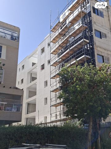 דירה, הבעש"ט, ג' / מרכז מזרח העיר, רחובות