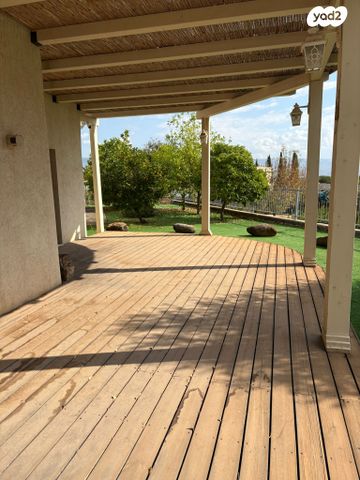 בית פרטי/ קוטג', מעיין ברוך