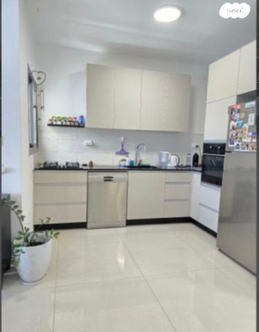 גג/ פנטהאוז, שער הגיא, יקנעם עילית