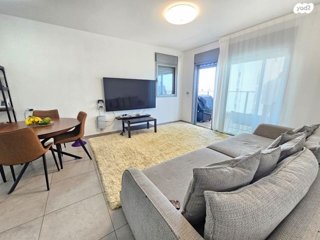 דירה, ליבנה 10, יצחק שמיר, נהריה