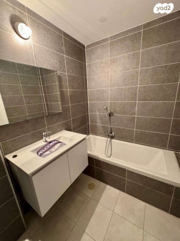 דירה, תוצרת הארץ, נחלת יצחק, תל אביב יפו