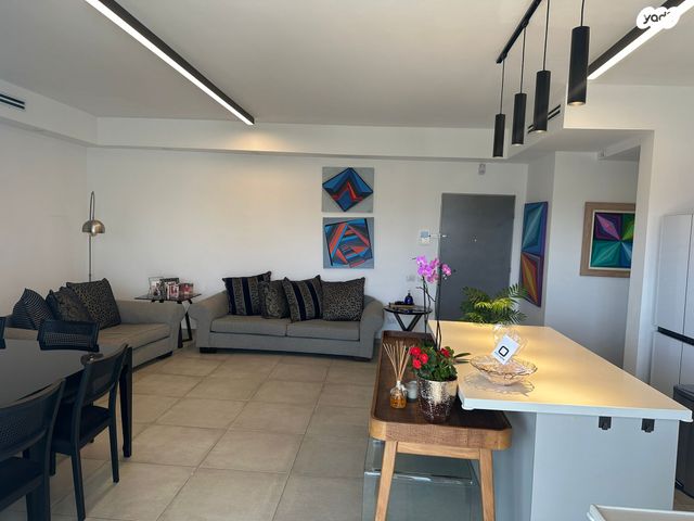 דירה, המגינים, מודיעין מכבים רעות