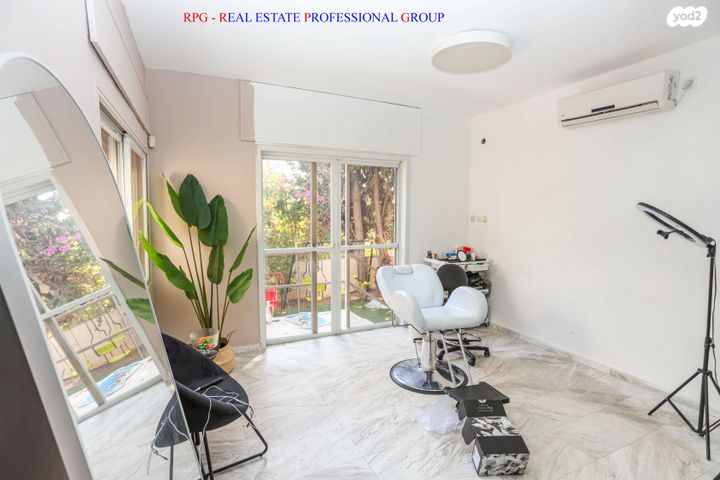 בית פרטי/ קוטג', דילה רינה יוסף, שיכון דן, נווה דן, תל אביב יפו