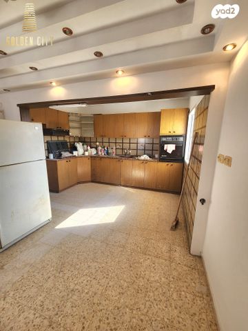 דירה, דרך רזיאל 10, נאות הרצל, נתניה