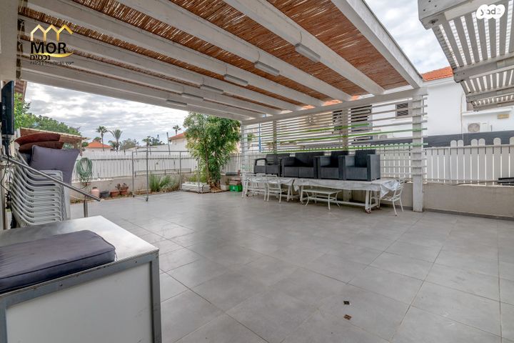 בית פרטי/ קוטג', משעול הצבר, יבנה