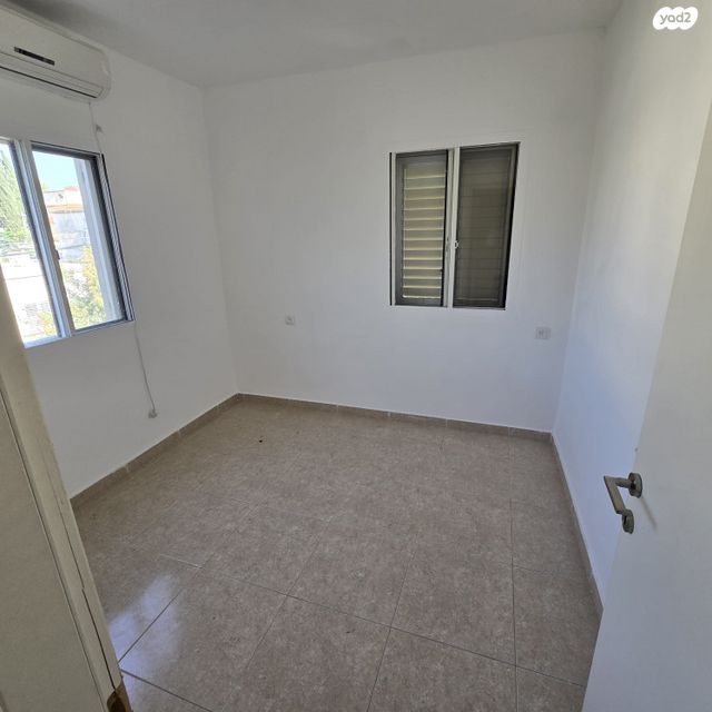 דירה, קרית אתא