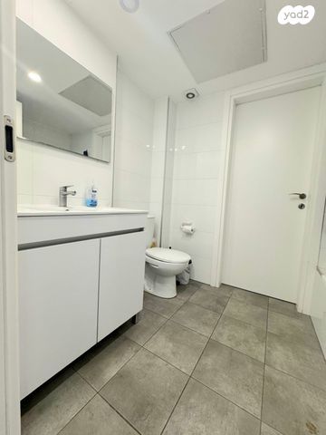 דירה, שרונה, כפר יונה