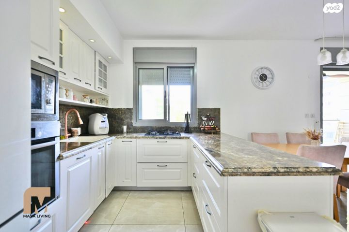 דירה, נאות רבין, יבנה