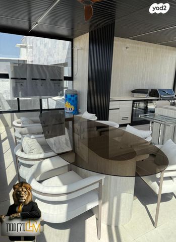 גג/ פנטהאוז, דרור 24, חורשת נח, אופקים