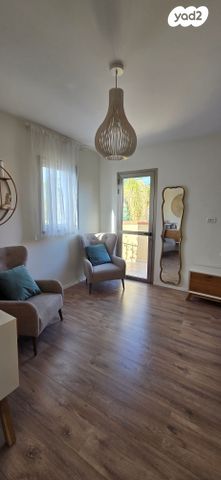 דו משפחתי, גדרה