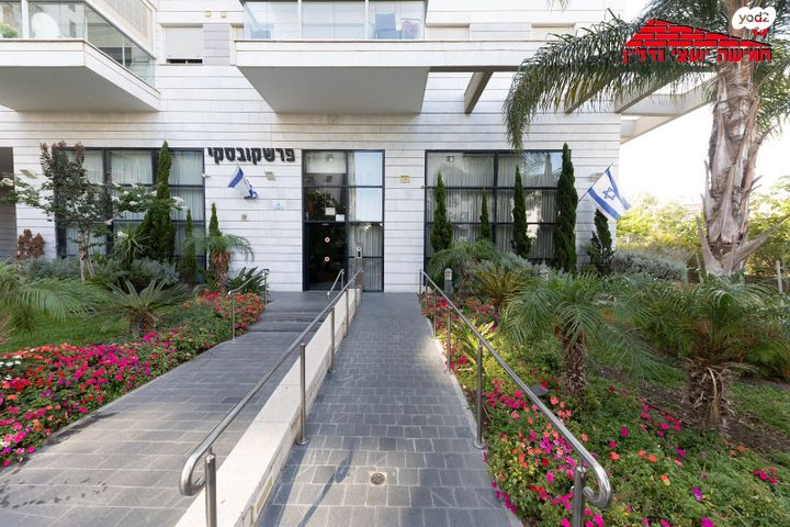 דירה, חיים חפר 9, הרקפות, ראשון לציון