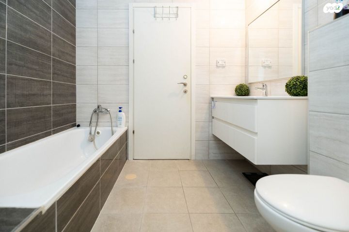 דירה, שדרות האגמים 3, אגמים, נתניה