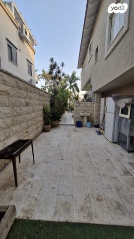 בית פרטי/ קוטג', חיים משה שפירא, גבעת הזיתים, פסגת לוד, לוד