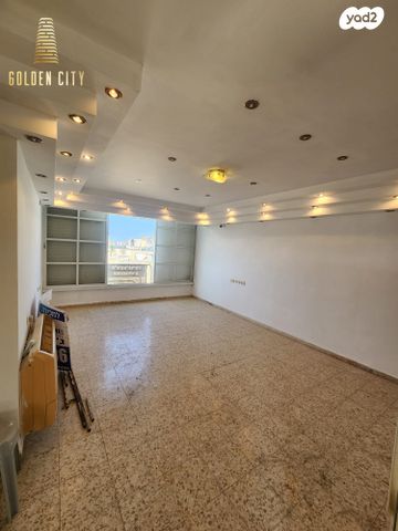 דרך רזיאל 10