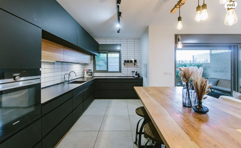 דירת גן, פסגות אפק, ראש העין