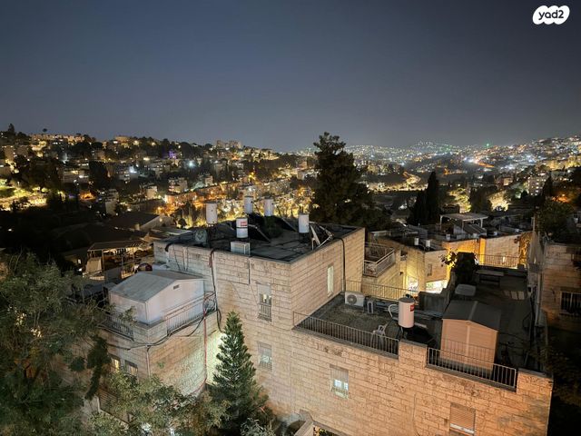 דירה, מרדכי אלקחי, ארמון הנציב, תלפיות מזרח, ירושלים