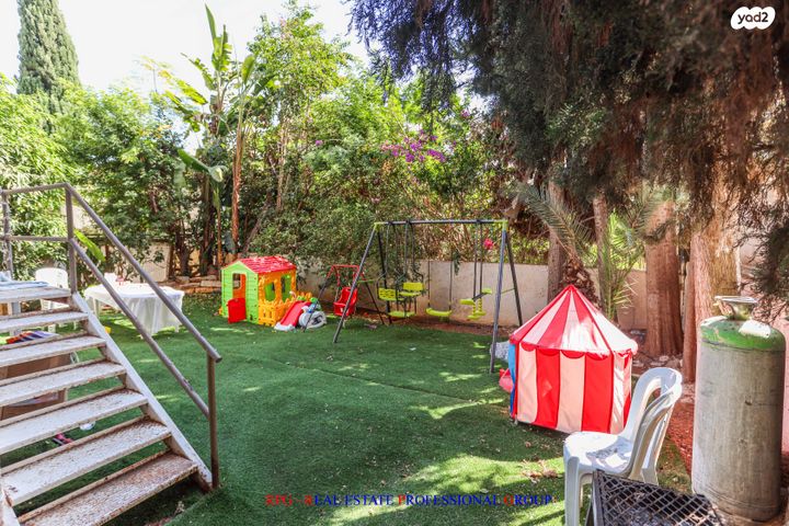 בית פרטי/ קוטג', דילה רינה יוסף, שיכון דן, נווה דן, תל אביב יפו