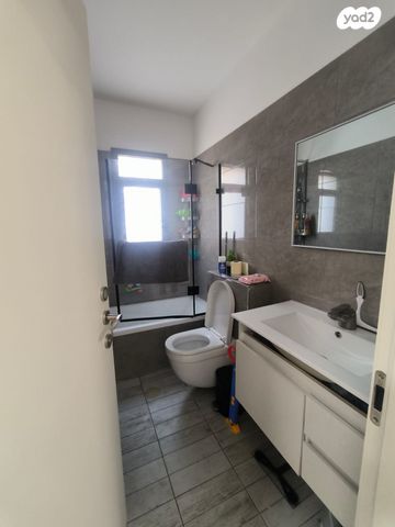 דירה, נשר, ערד