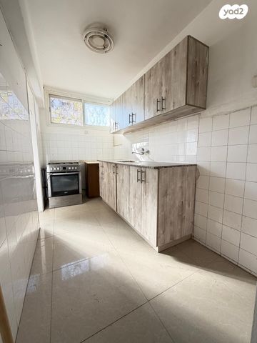 דירה, שדרות הנשיא וייצמן 652, נווה אלון, אור עקיבא